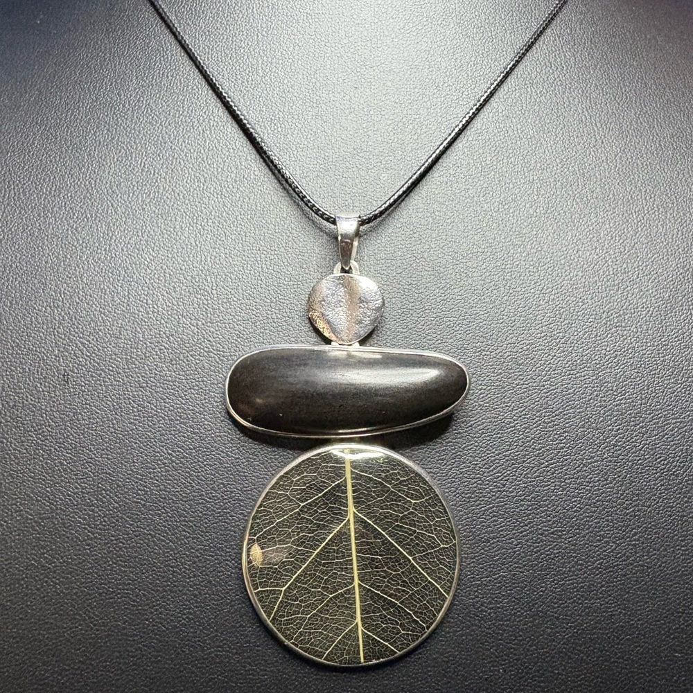 Pendant SILPADA Black Ebony Wood Soursop Leaf Resin 925 Sterling Silver
